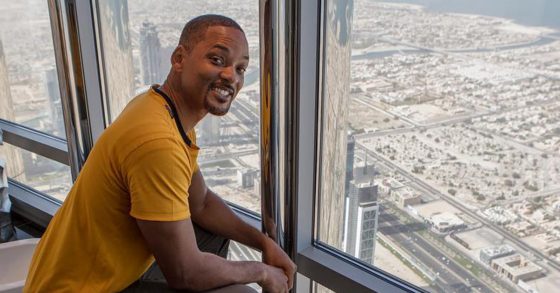 Will Smith is On Top of The World As He Climbs Up Burj Khalifa in Just 60 Mins!