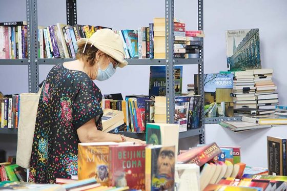 Souq Al-Warraqeen is Back Today to Give Used Books A New Home